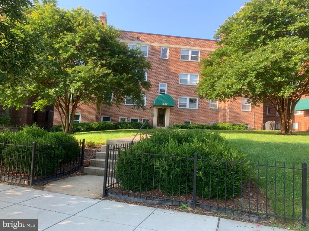 1627 MASSACHUSETTS AVE SE #B2 Property Photo 1