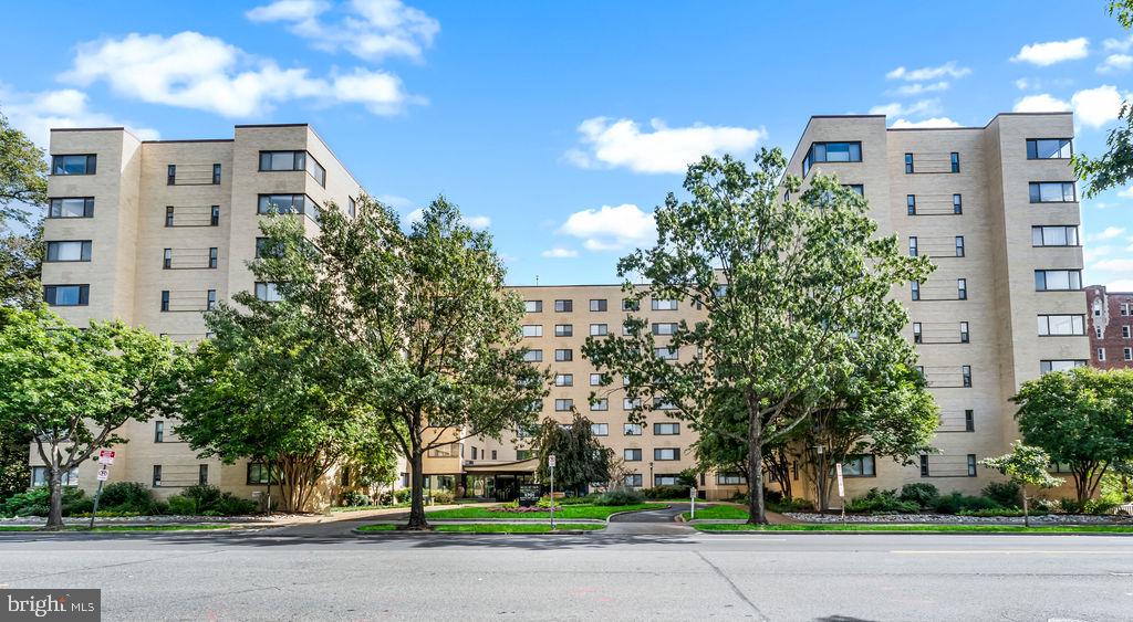 3701 CONNECTICUT AVE NW #333 Property Photo 1