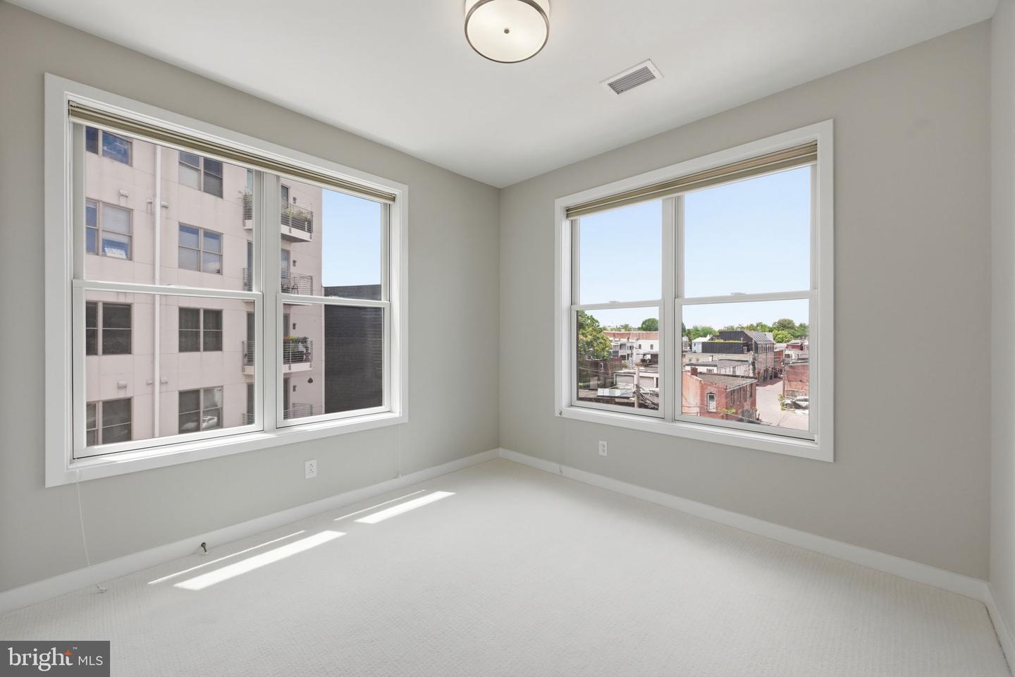 1350 Maryland Ave Ne #315 Property Photo 16