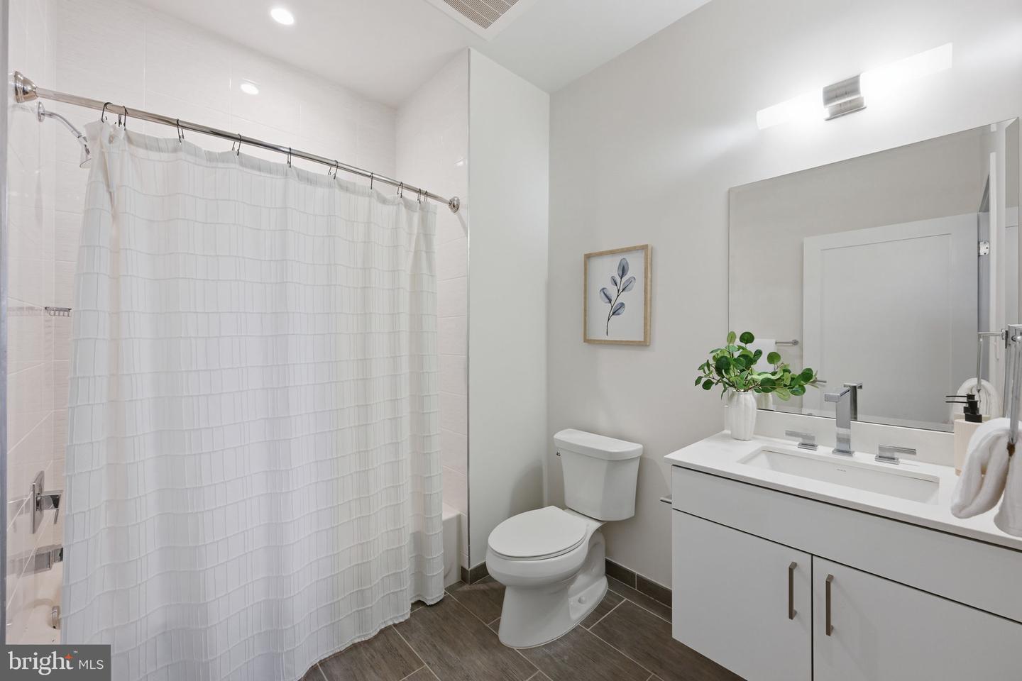 1350 Maryland Ave Ne #315 Property Photo 18