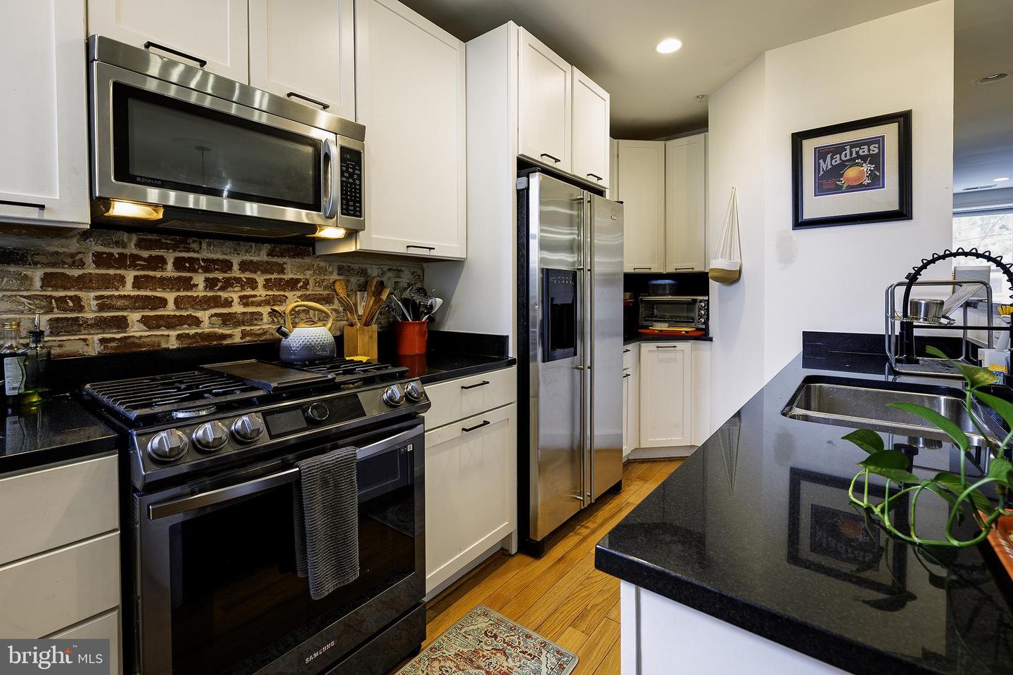 1413 5th St Nw #200 Property Photo 6