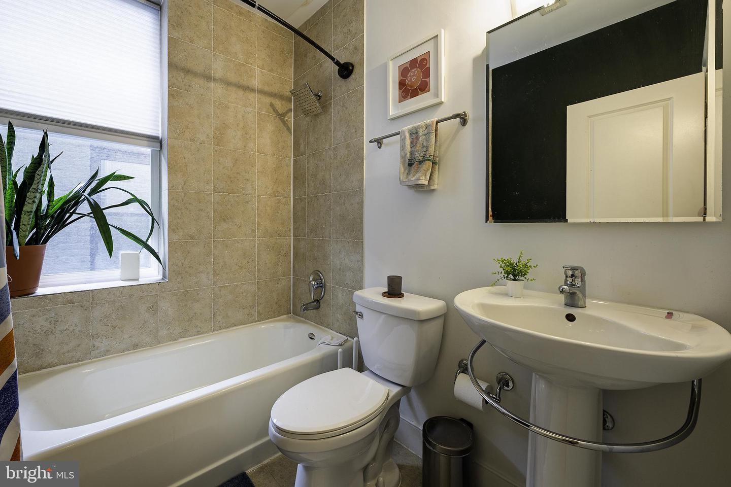 1413 5th St Nw #200 Property Photo 10