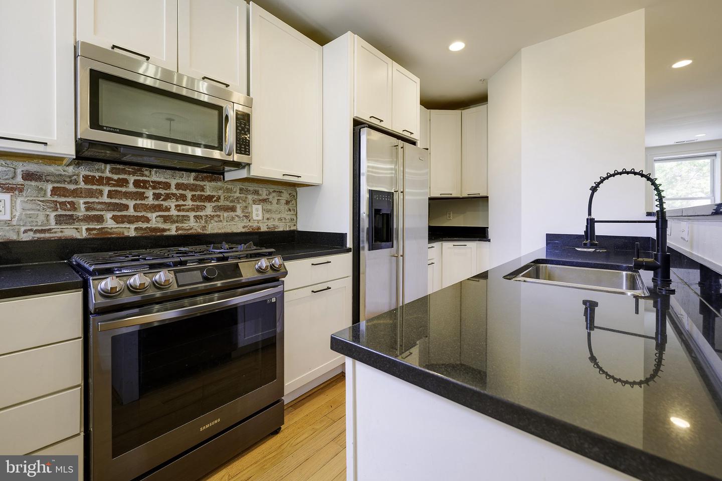 1413 5th St Nw #200 Property Photo 24