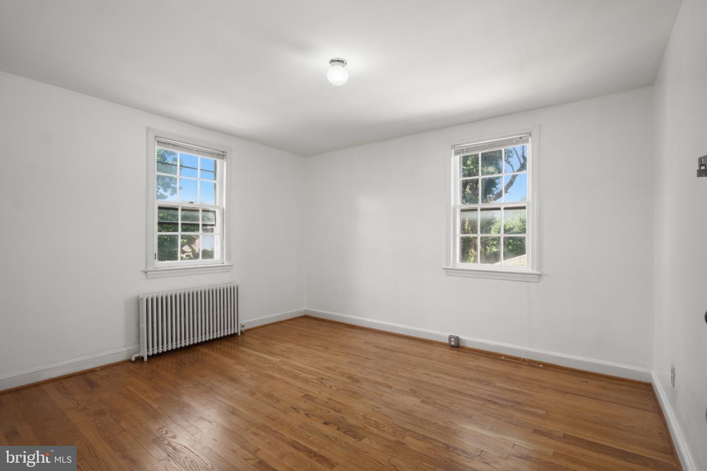 3320 E St Se Property Photo 18