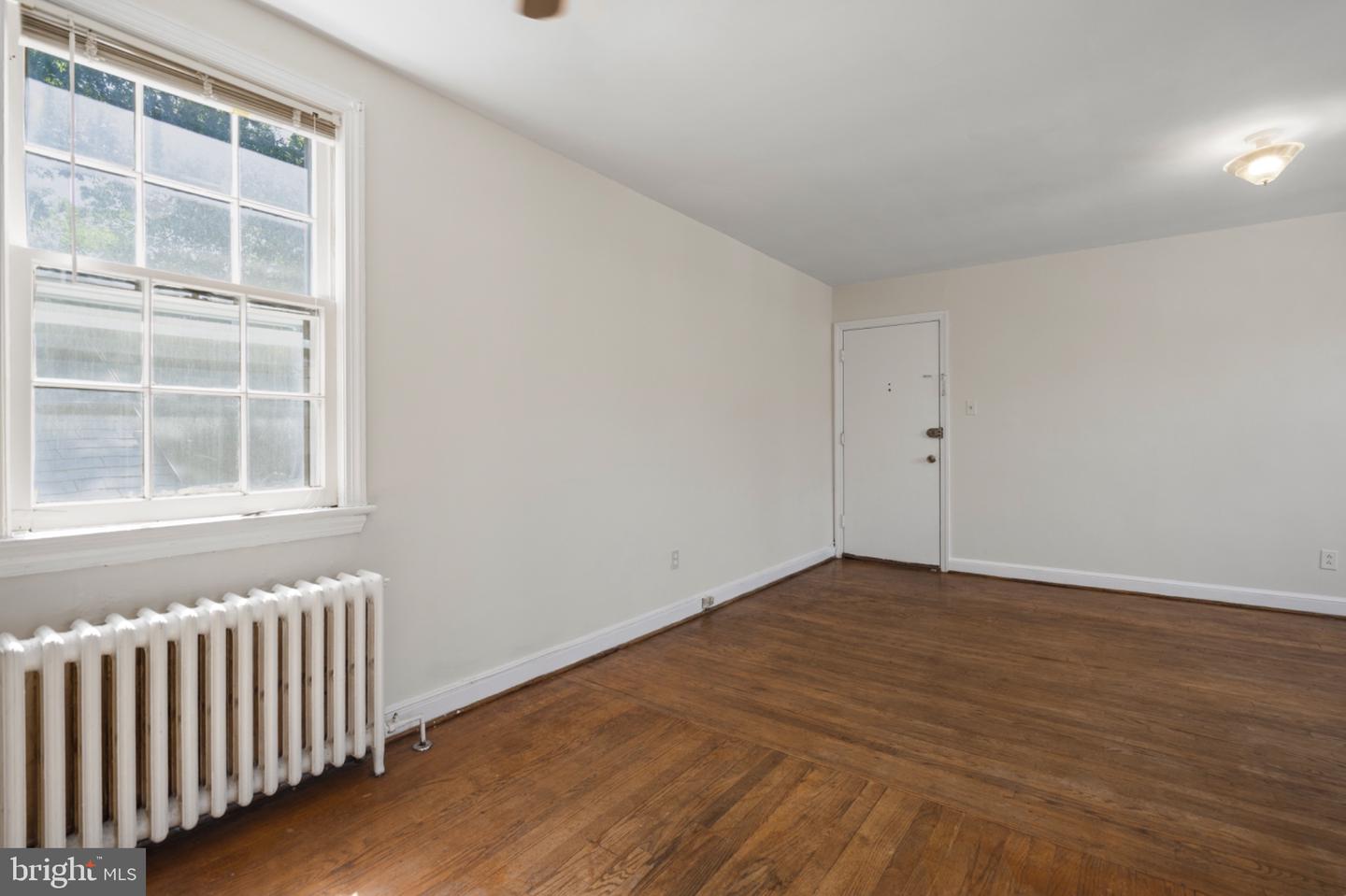 3320 E St Se Property Photo 26