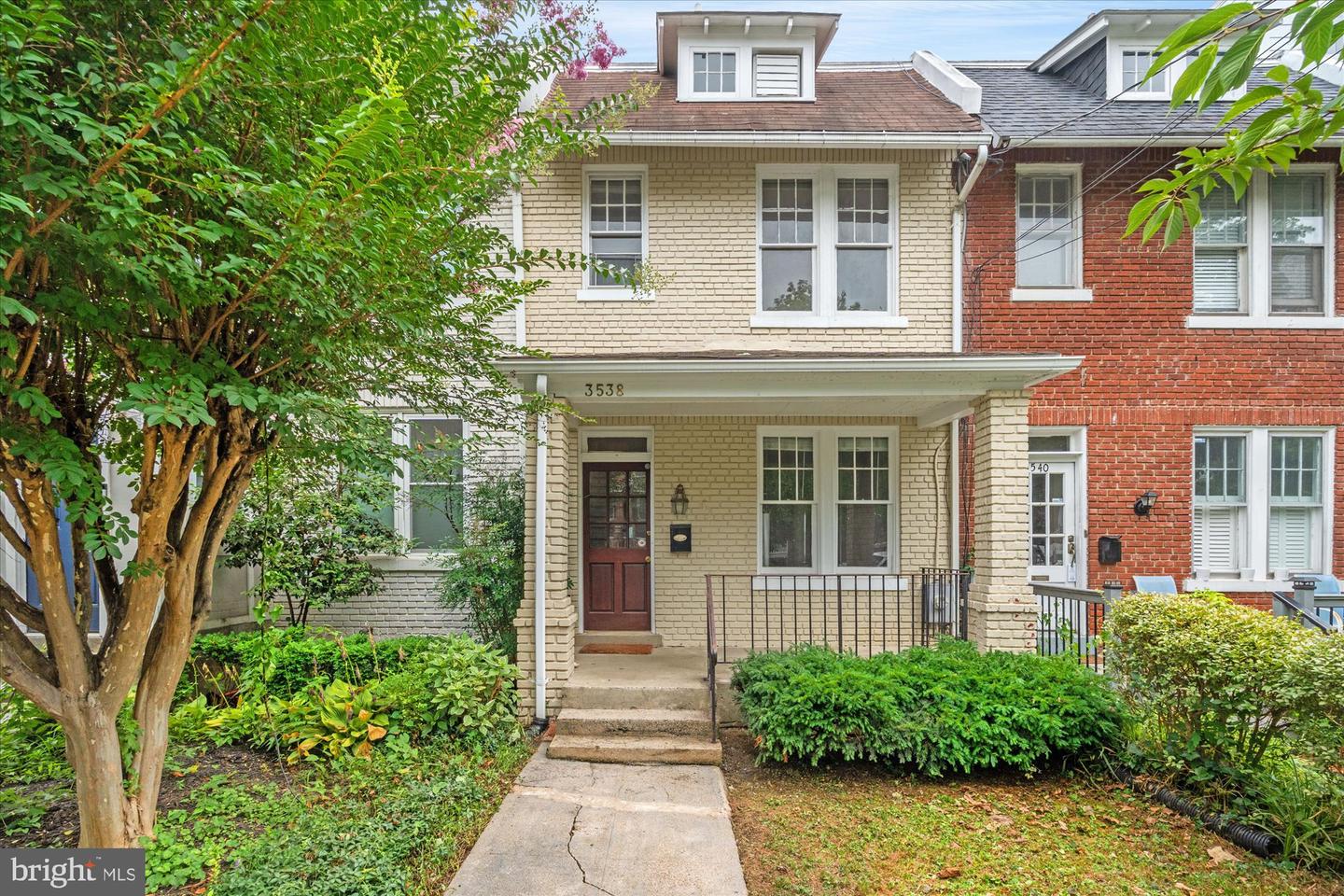 3538 T St Nw Property Photo 1