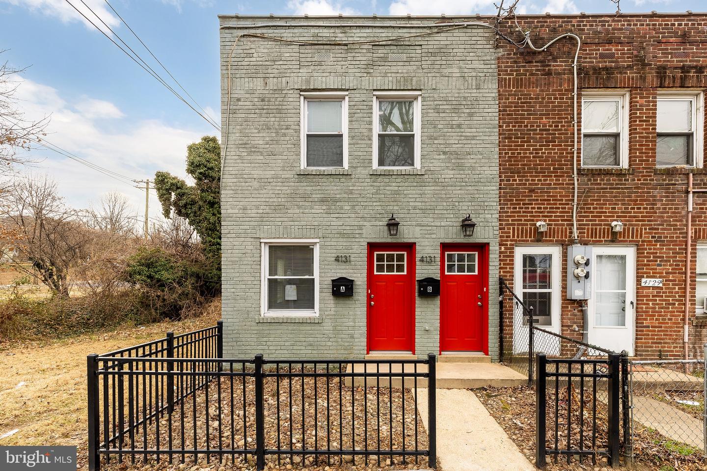 4131 Hunt Pl Ne #a Property Photo 2