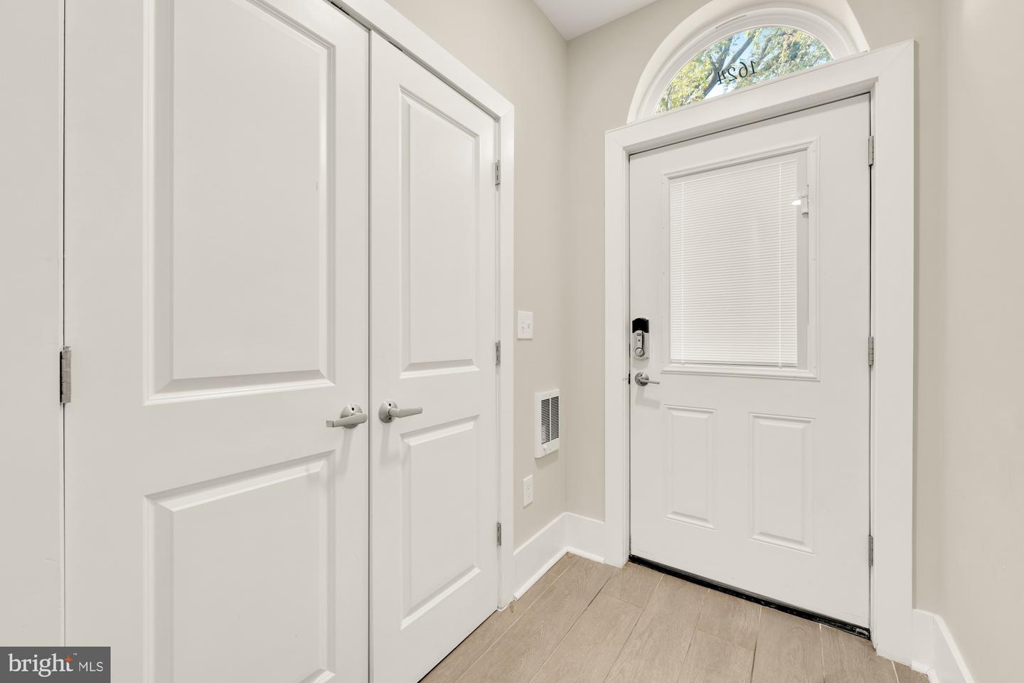 1624 26th Pl Se #2 Property Photo 2