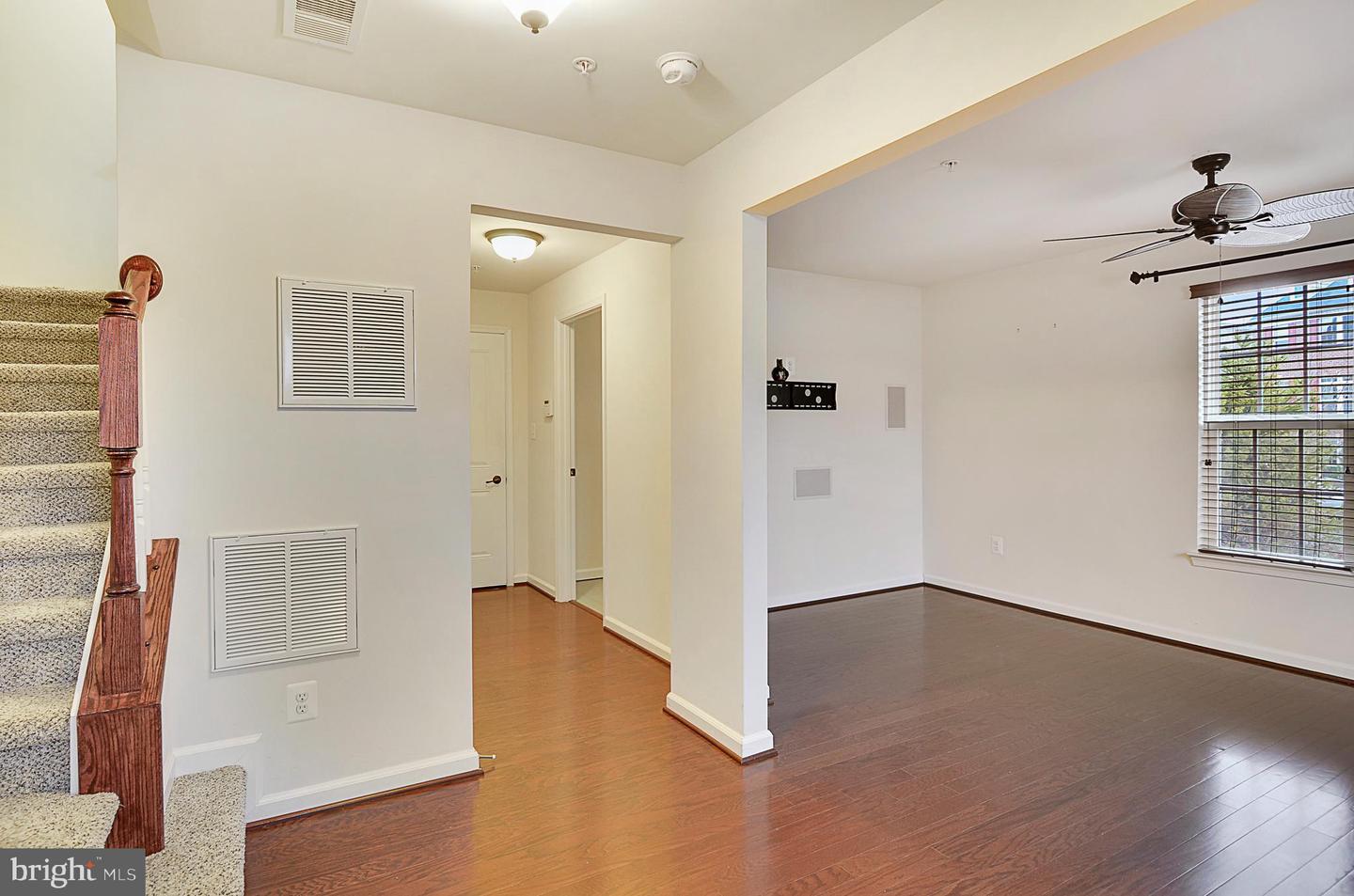 3650 Wright Ter Ne Property Photo 2