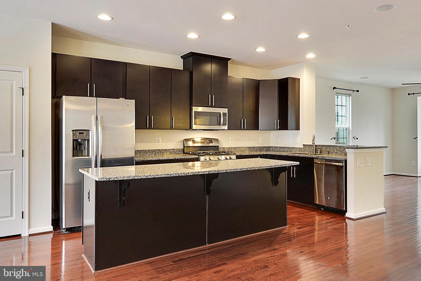 3650 Wright Ter Ne Property Photo 5