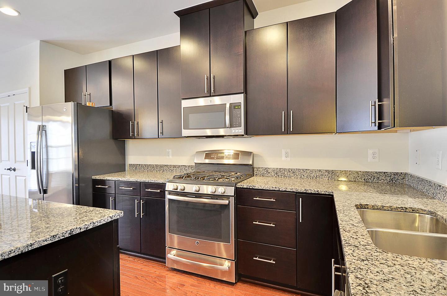 3650 Wright Ter Ne Property Photo 6