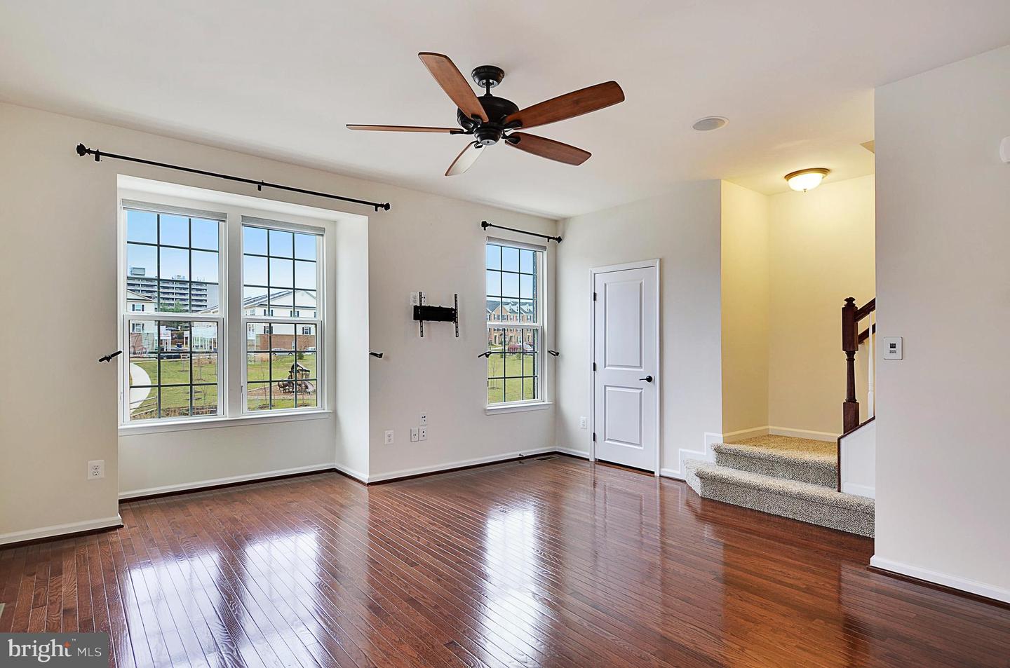 3650 Wright Ter Ne Property Photo 10