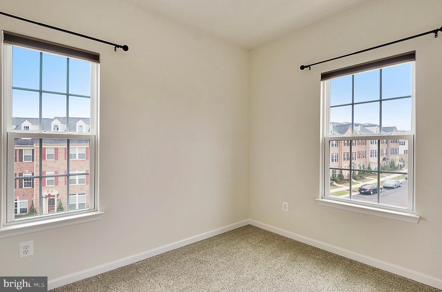 3650 Wright Ter Ne Property Photo 16