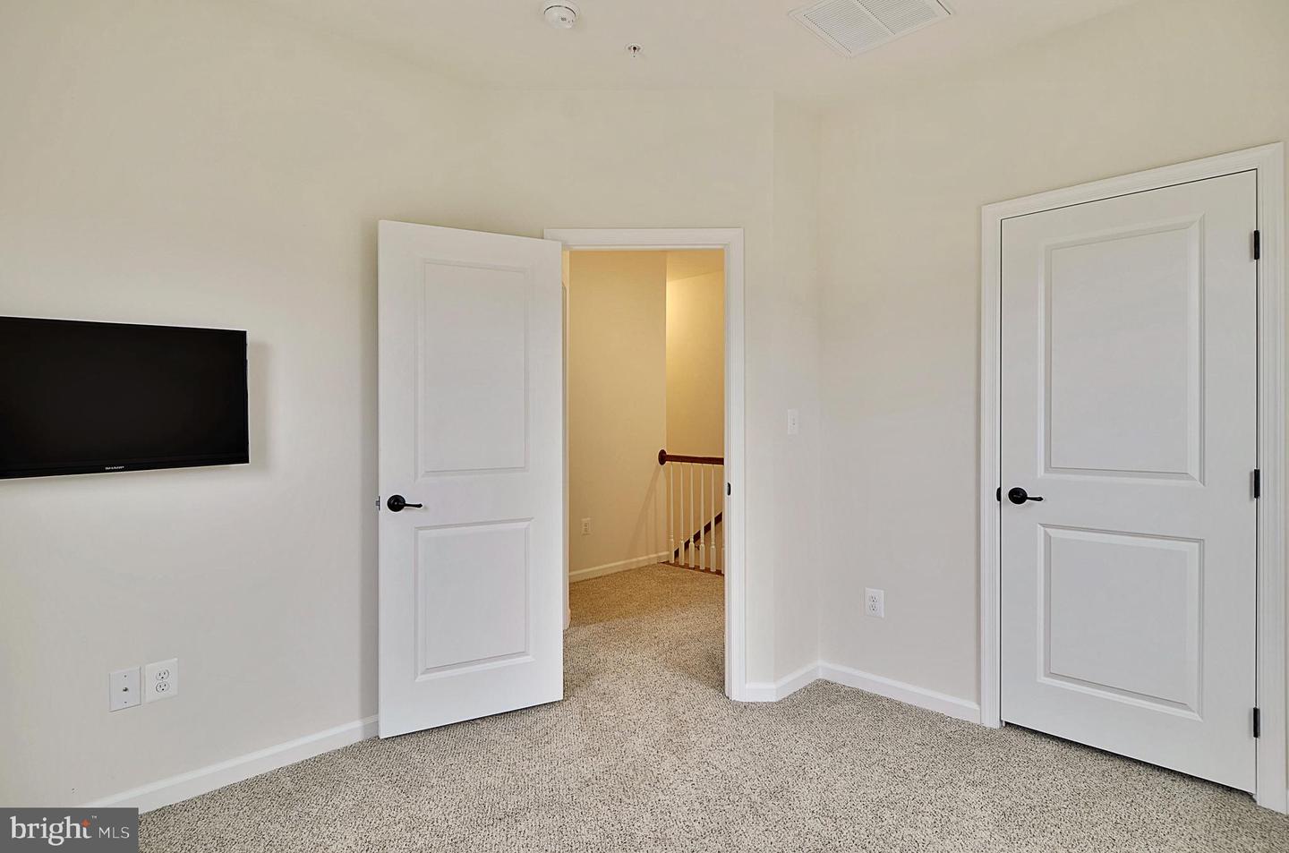 3650 Wright Ter Ne Property Photo 17