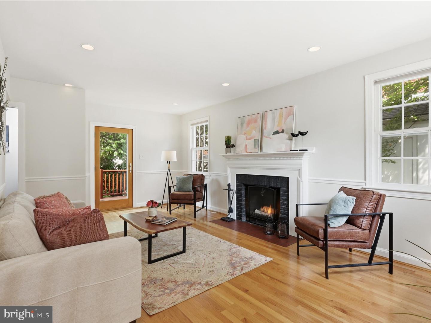 4409 Faraday Pl Nw Property Photo 5