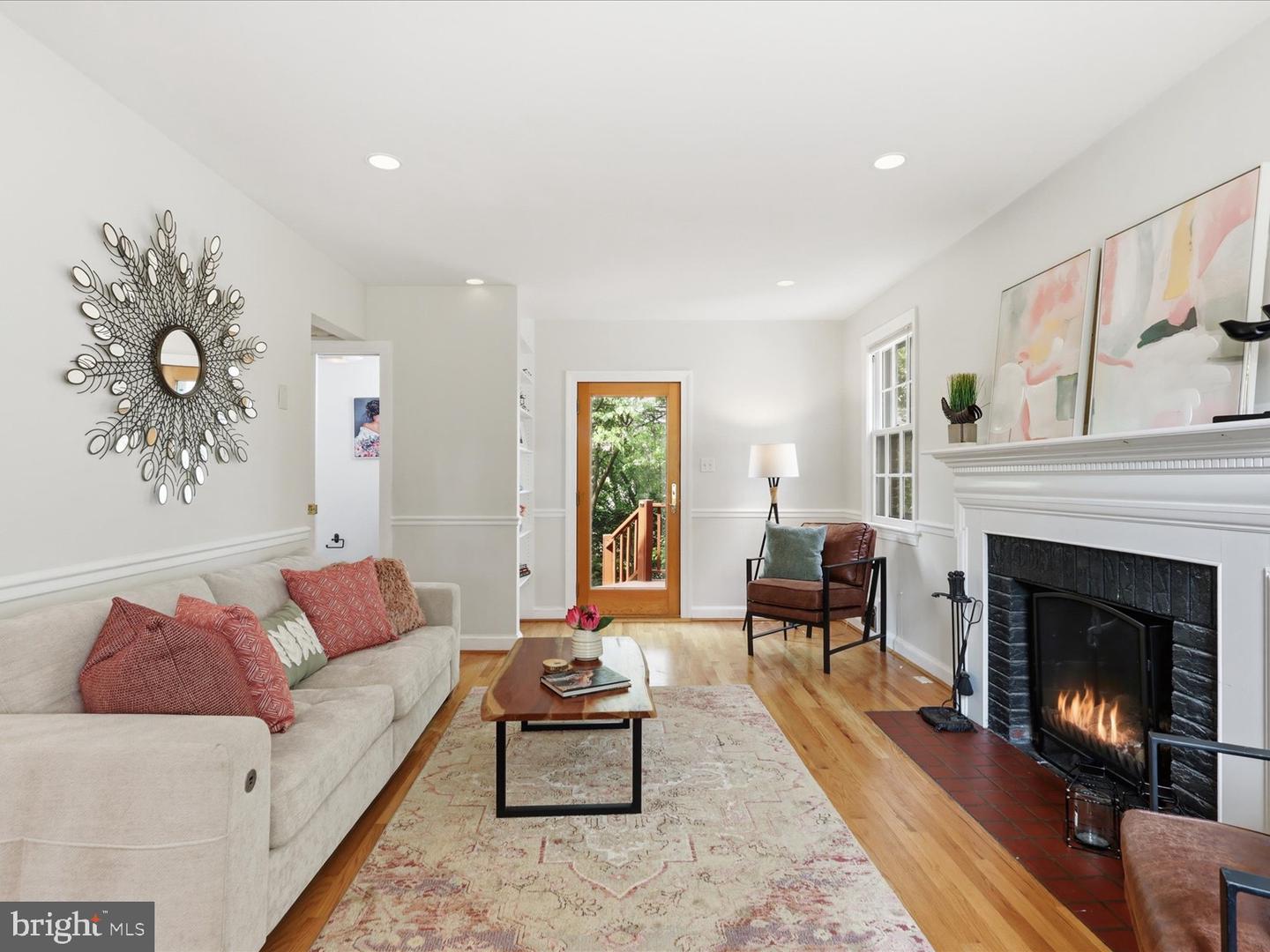4409 Faraday Pl Nw Property Photo 6