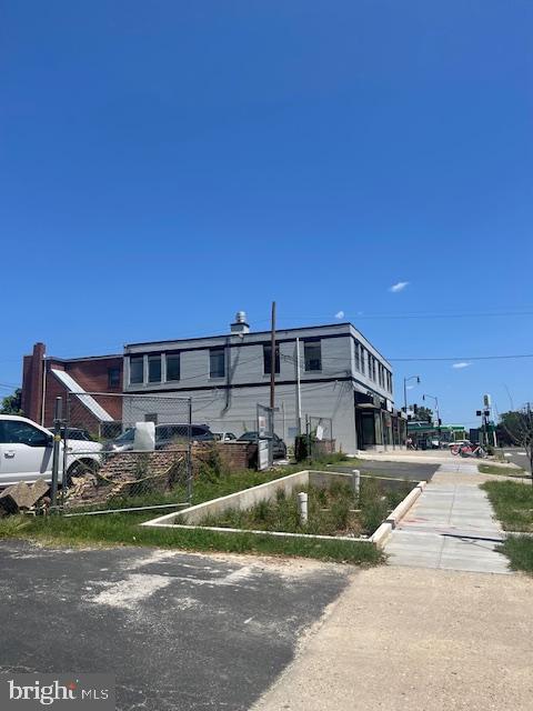 1215 Tuckerman St Nw Property Photo 5