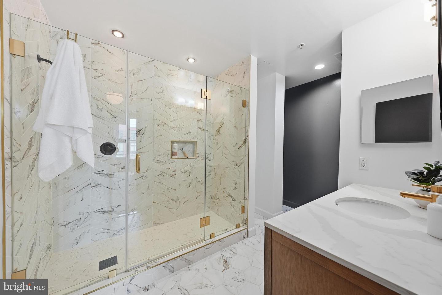 929 Florida Ave Nw #5005 Property Photo 27