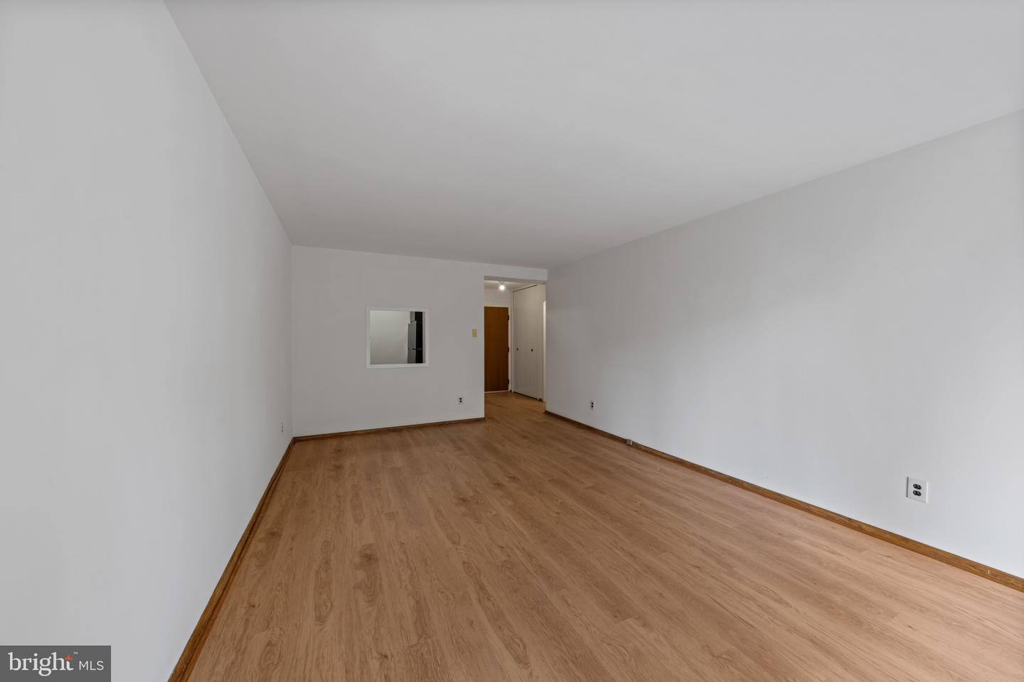 730 24th St Nw #206 Property Photo 6