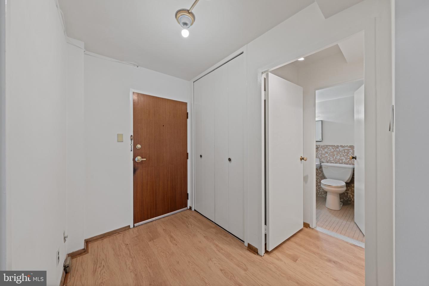 730 24th St Nw #206 Property Photo 12