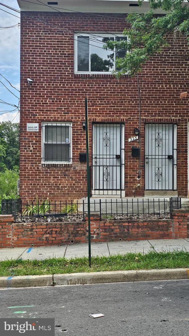 323 54th St Ne Property Photo 17