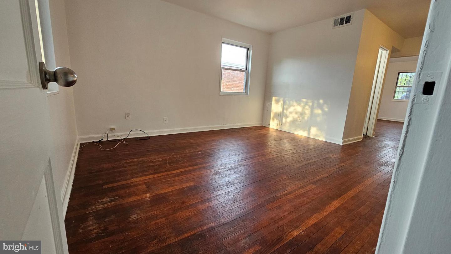 323 54th St Ne Property Photo 34
