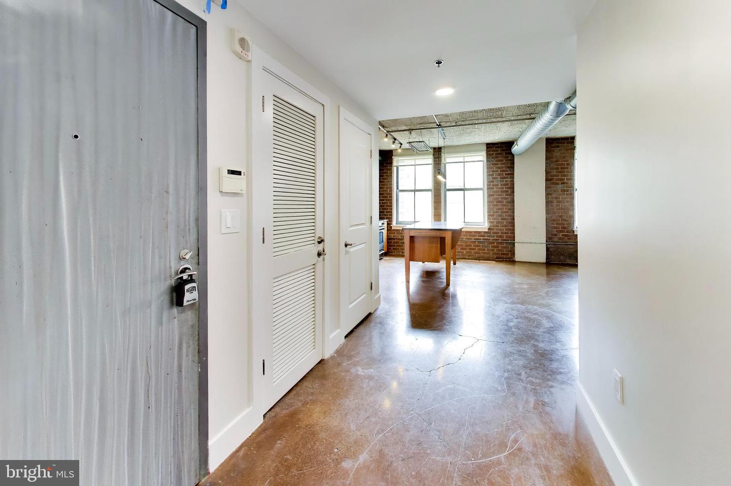 916 G St Nw #404 Property Photo 3