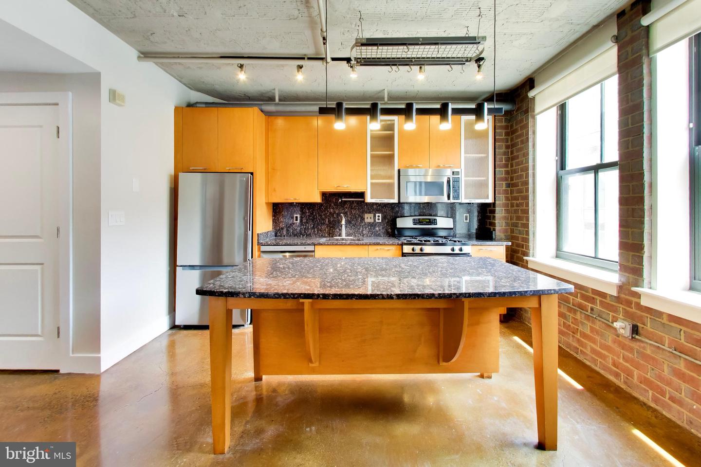 916 G St Nw #404 Property Photo 5