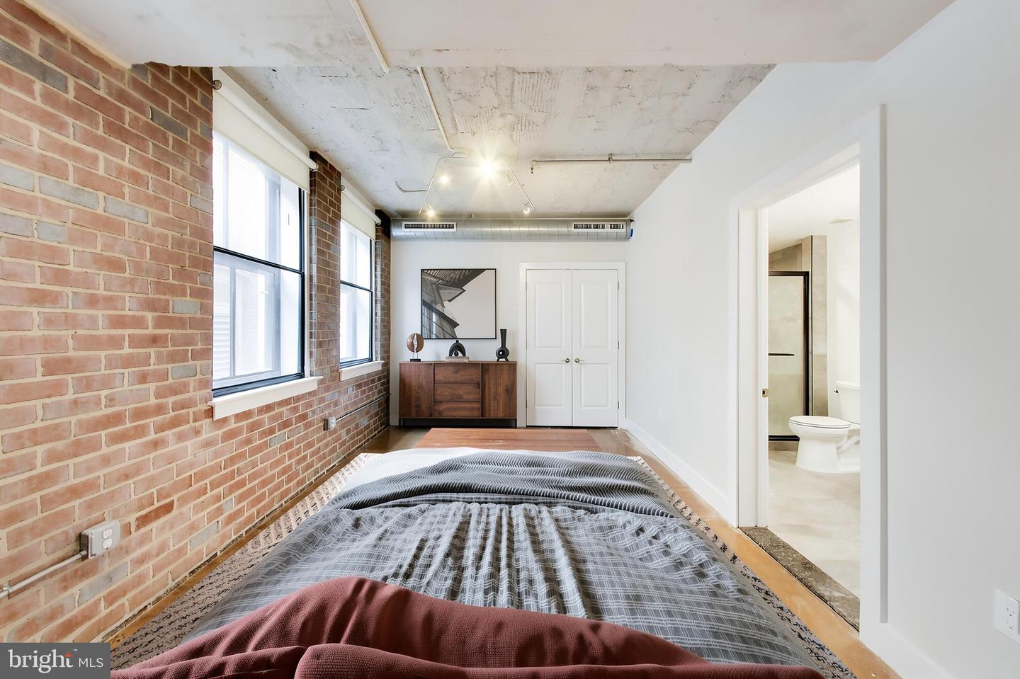 916 G St Nw #404 Property Photo 16