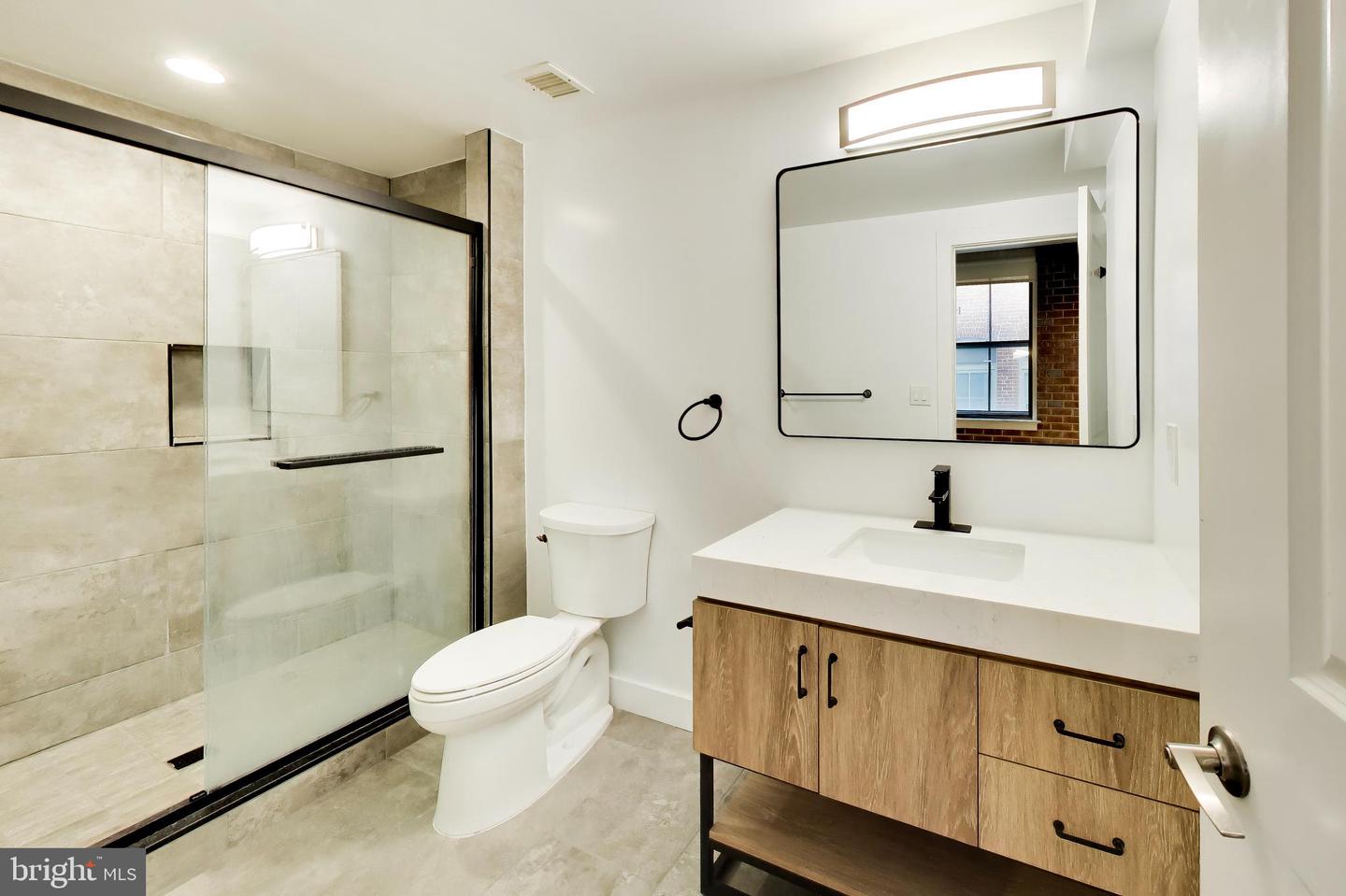 916 G St Nw #404 Property Photo 17