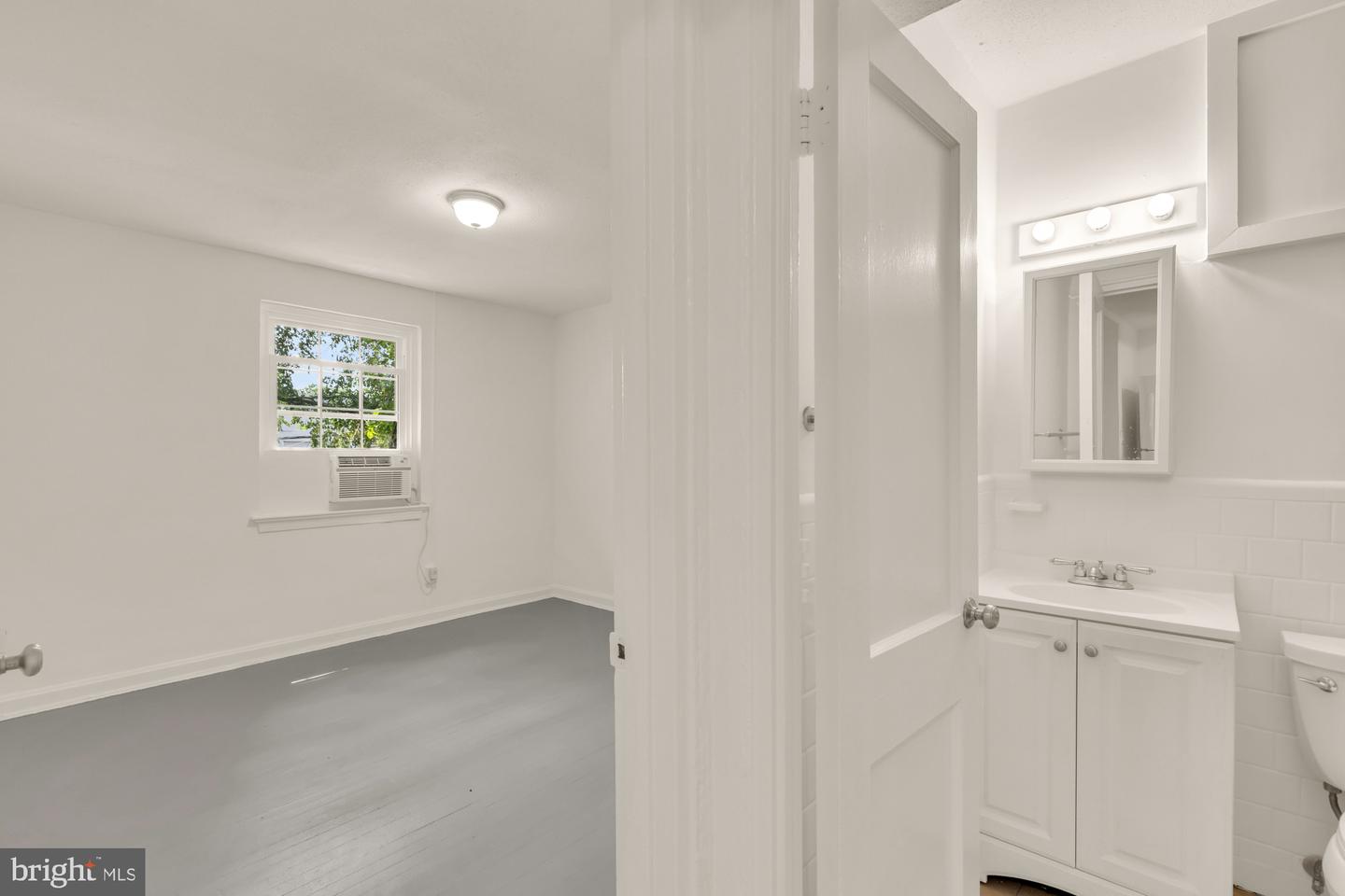 1105 16th St Ne Property Photo 9
