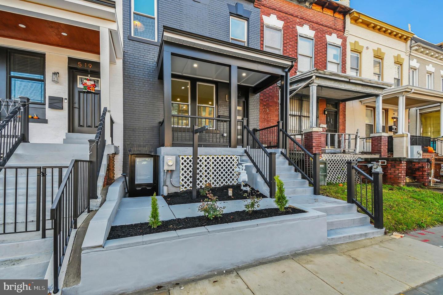 517 FLORIDA AVE NE Property Photo 1