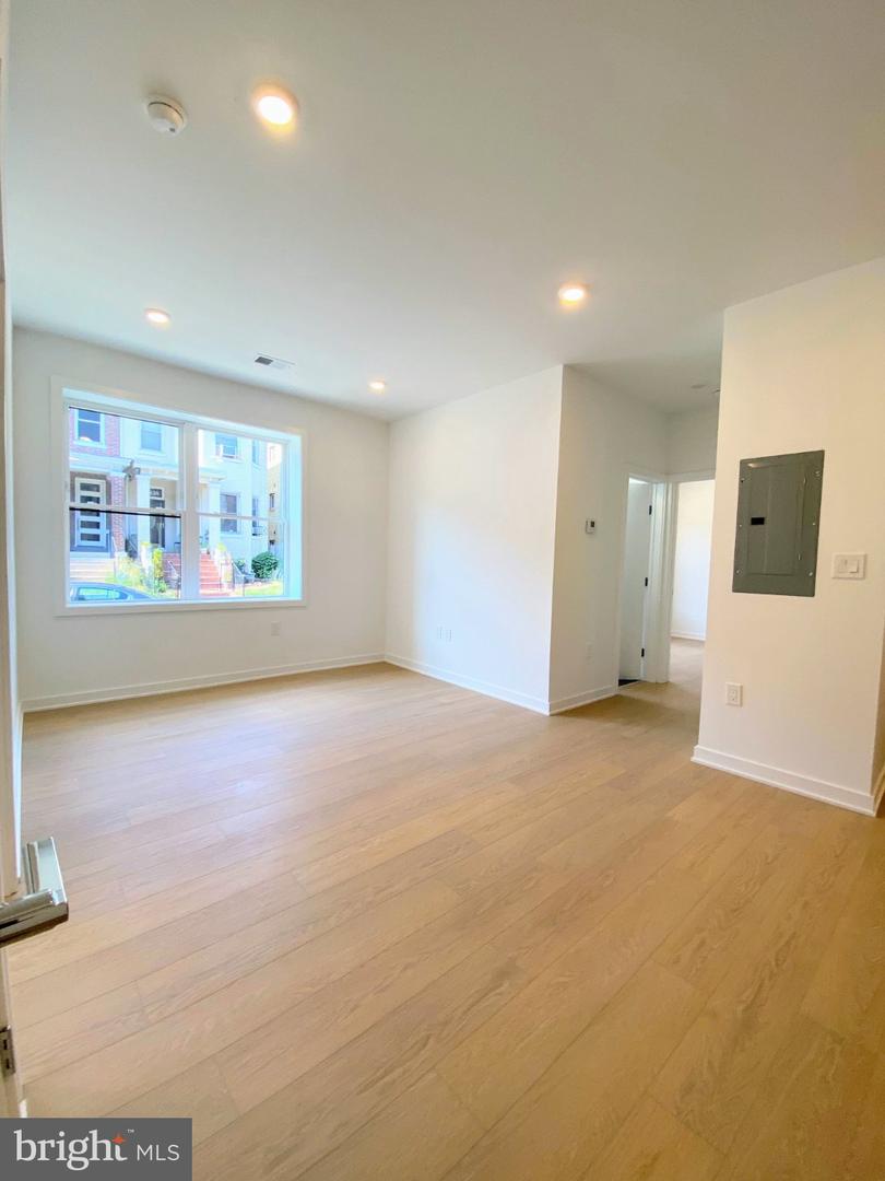 3435 Brown St Nw #27 Property Photo 8