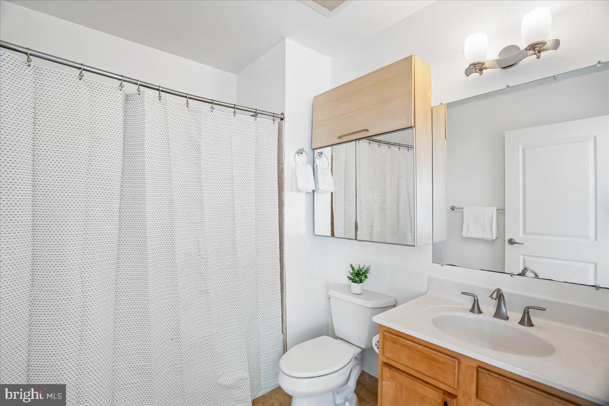 5885 Colorado Ave Nw #203 Property Photo 13