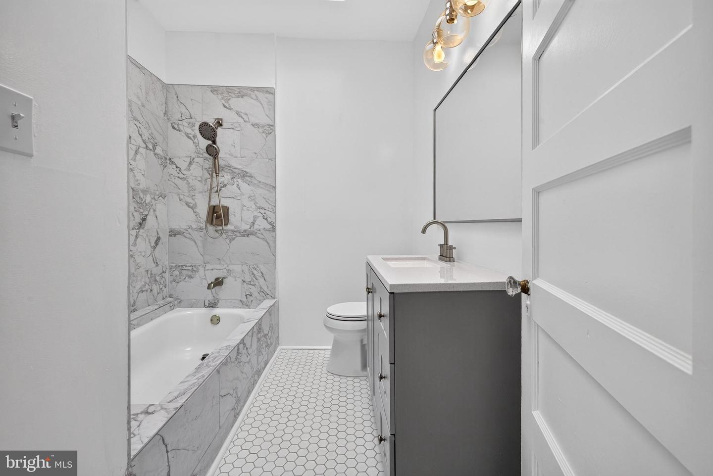 3015 13th St Nw Property Photo 10
