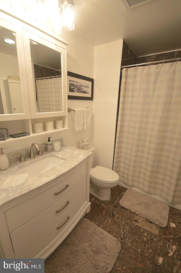 1111 11th St Nw #202 Property Photo 11
