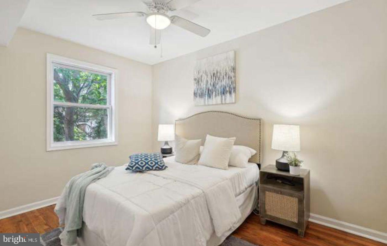 1723 Gales Pl Ne #2 Property Photo 5
