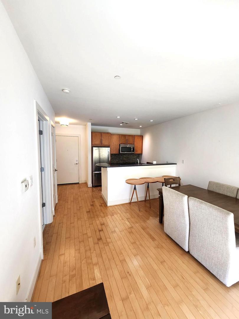 5201 Wisconsin Ave Nw #409 Property Photo 5