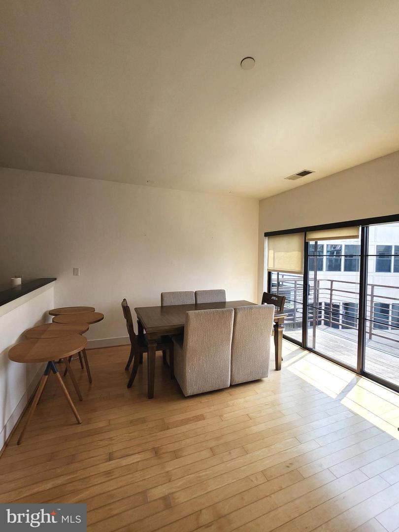 5201 Wisconsin Ave Nw #409 Property Photo 11