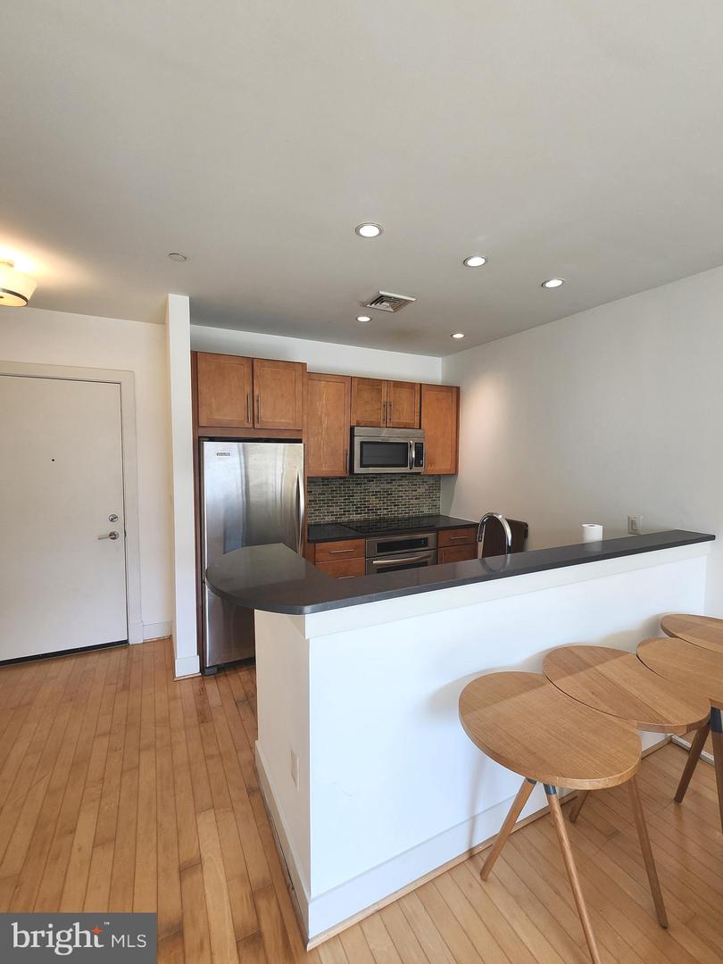 5201 Wisconsin Ave Nw #409 Property Photo 12