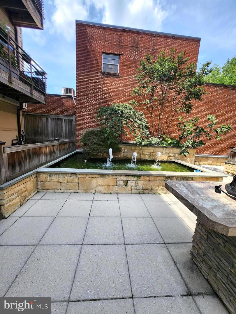 5201 Wisconsin Ave Nw #409 Property Photo 21