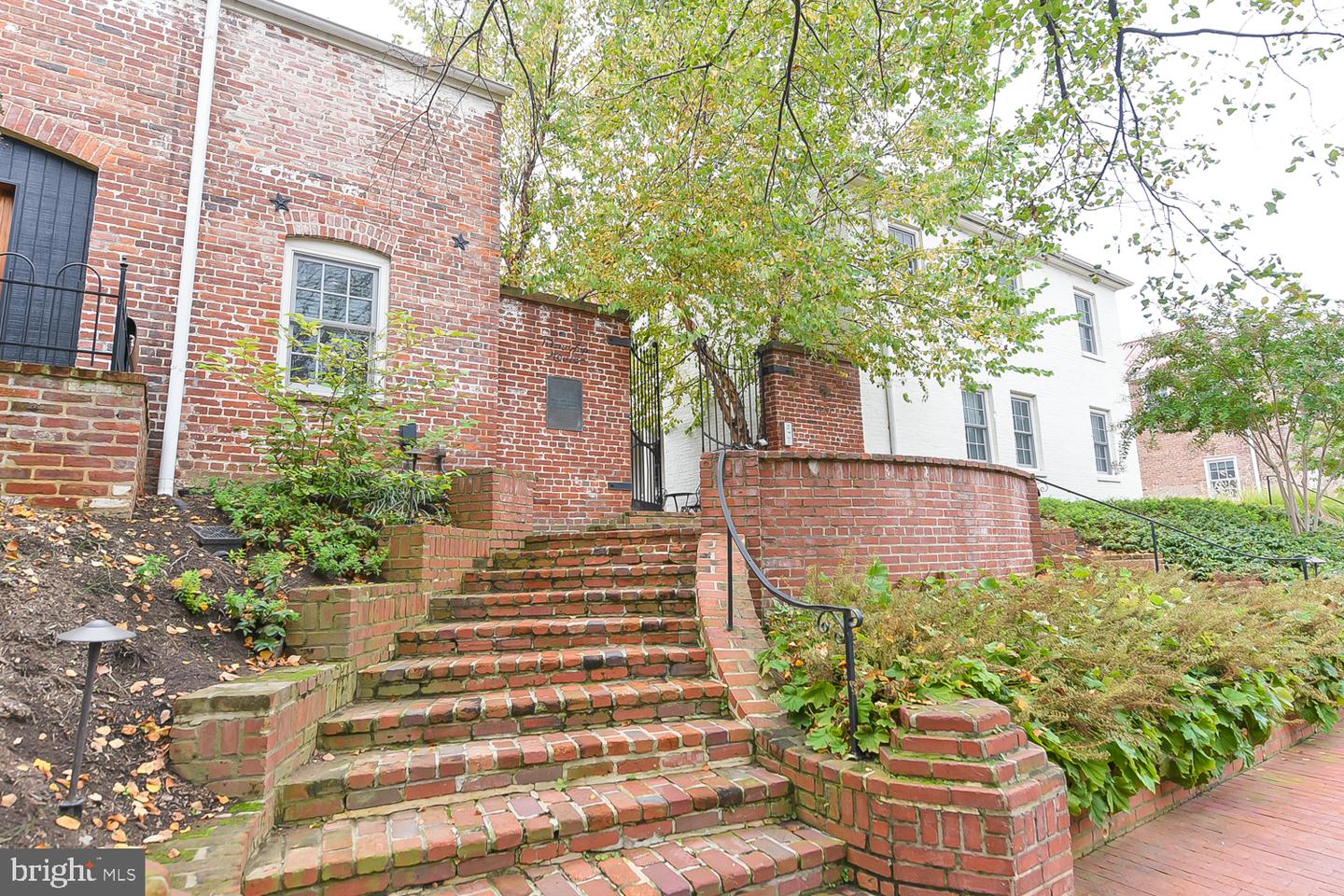 628 South Carolina Ave Se #5c Property Photo 2