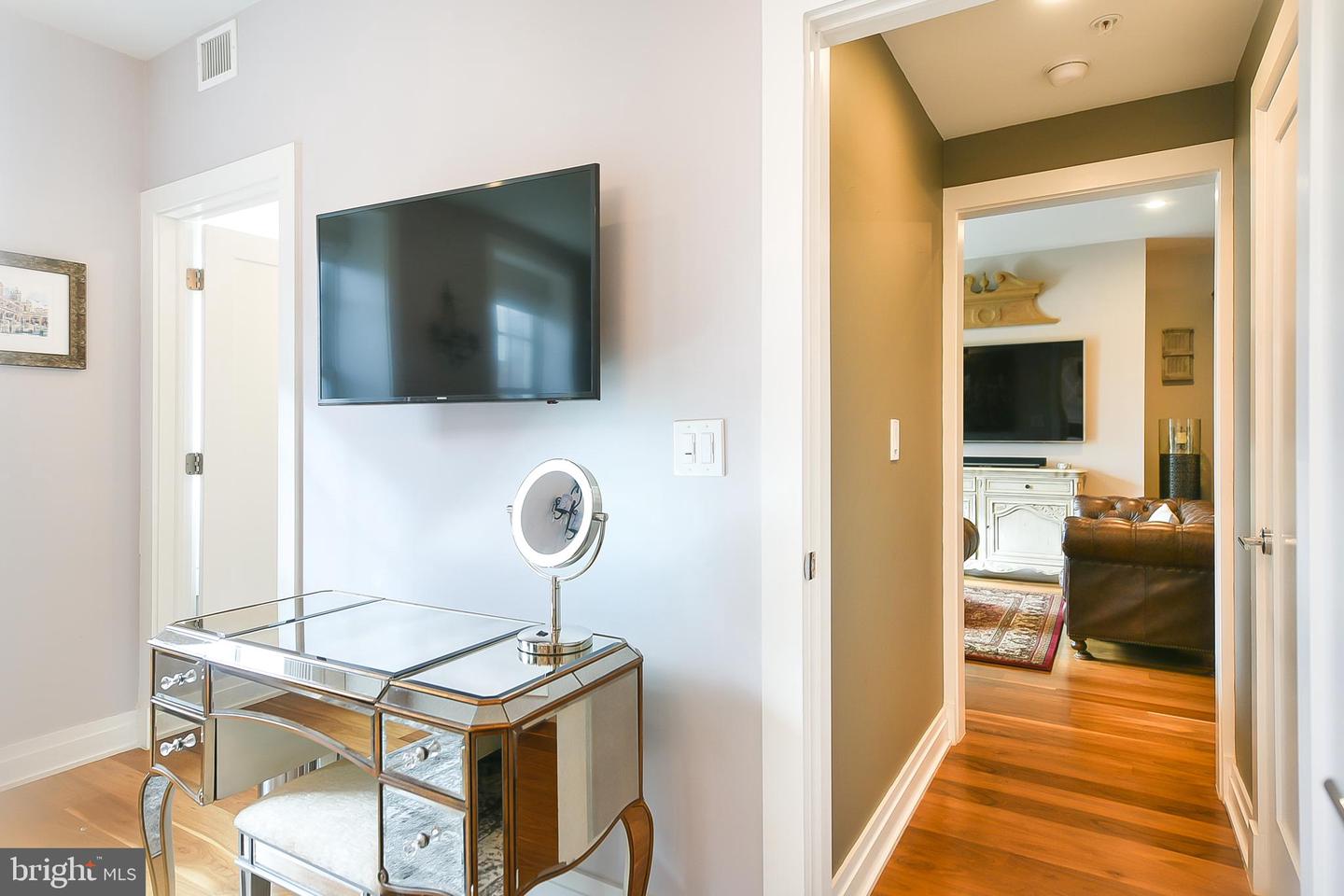 628 South Carolina Ave Se #5c Property Photo 22