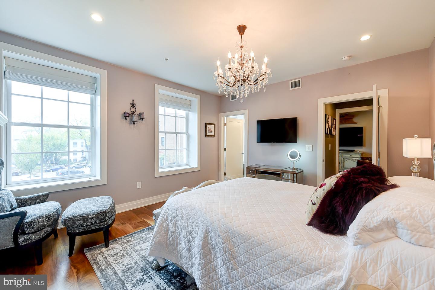 628 South Carolina Ave Se #5c Property Photo 23