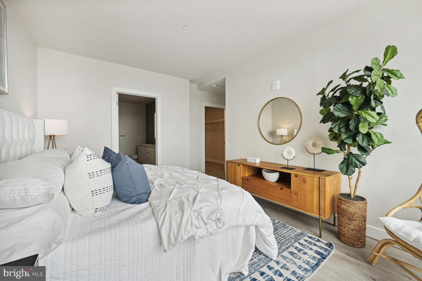 1331 Maryland Ave Sw #702 Property Photo 10