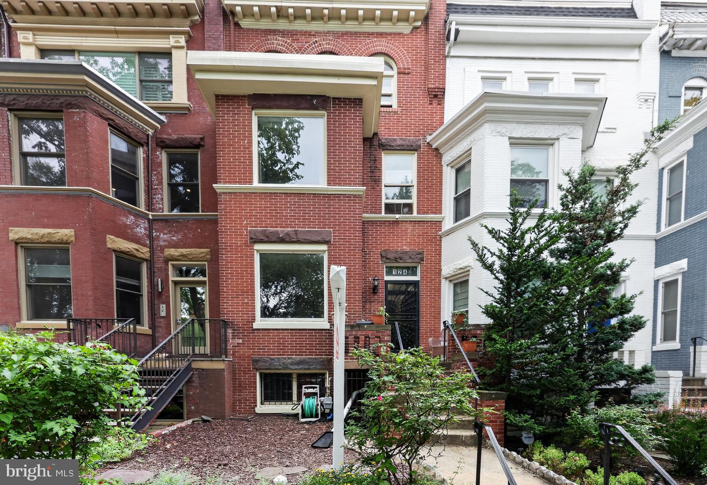 124 Bryant St Nw Property Photo 1