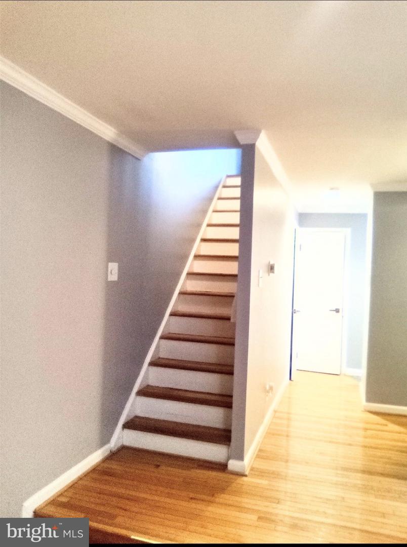 3107 Hawthorne Dr Ne Property Photo 4