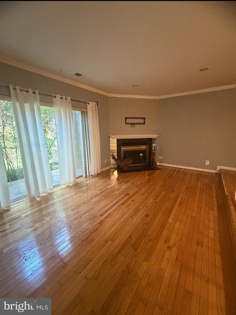 3107 Hawthorne Dr Ne Property Photo 5