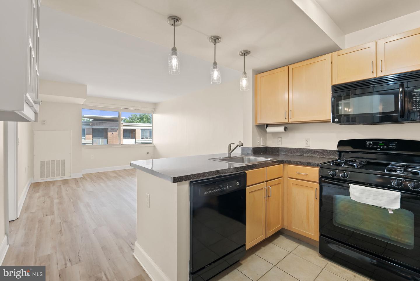 800 4TH ST SW #S513 Property Photo 1