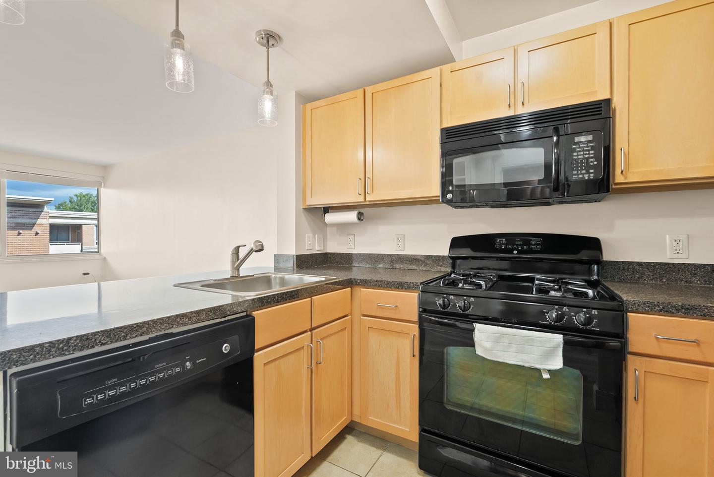 800 4th St Sw #s513 Property Photo 5